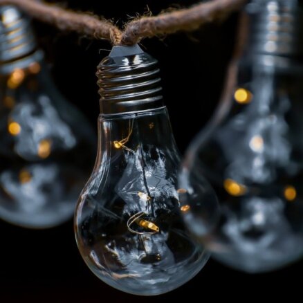 Eiropas valstis gatavojas tumšai ziemai, var būt pat elektroenerģijas pārtraukumi
