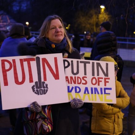 Krievijas iebrukuma Ukrainā atbalstītāju skaits Latvijā sarucis, liecina aptauja