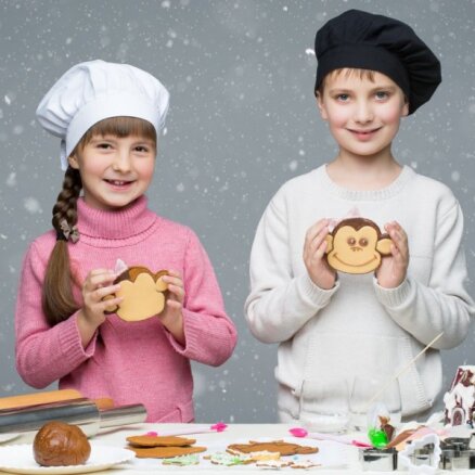 Soli pa solim: kā kopā ar bērniem pagatavot burvīgus piparkūku pērtiķēnus?