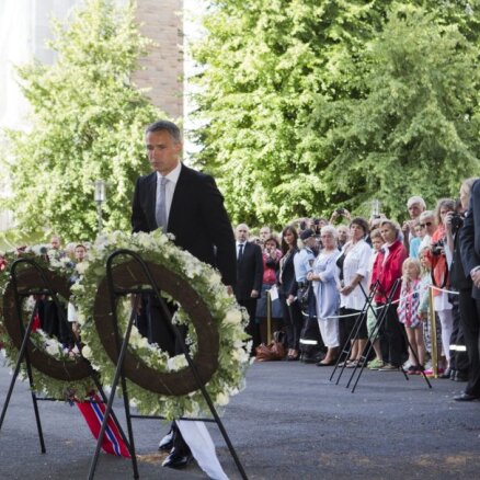 Норвегия отметила годовщину терактов Брейвика