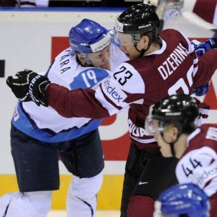 Хоккеисты Латвии бросили по воротам финнов всего шесть раз