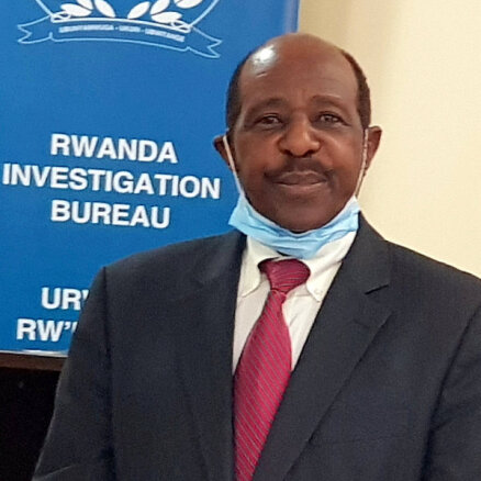 'Viesnīcas Ruandā' patieso varoni apsūdz terorismā