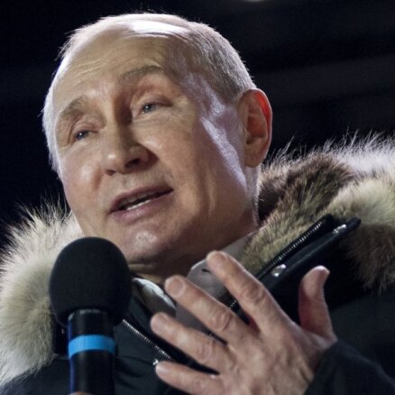 Putins liek jaunnedēļ sākt masveida vakcināciju pret Covid-19
