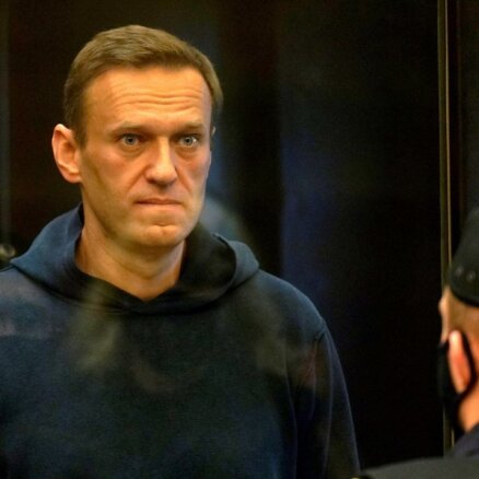 Умер ветеран, выступивший потерпевшим в деле Навального