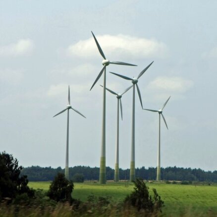 Vēja turbīnu aktīva uzstādīšana varētu sākties 2023. gadā, pieļauj Plešs