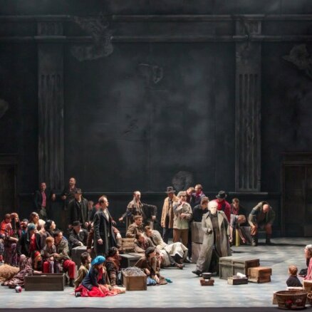 Foto: Verdi opera 'Trubadūrs' kā stāsts par Latvijas brīvības cīņu laiku