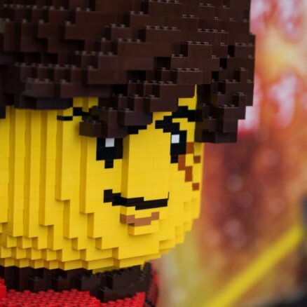 'Lego' zīmola stāsts: kā 10. bērns no nabadzīgas ģimenes radīja 20. gadsimta nozīmīgāko rotaļlietu
