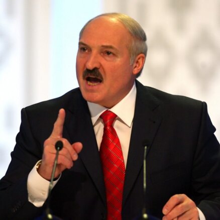 Лукашенко готов отправить миротворцев на Украину