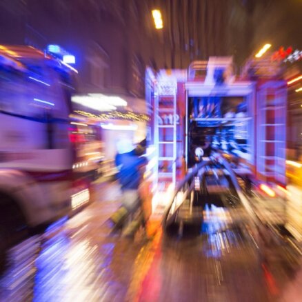 Взрыв и пожар на производстве в Олайне: погиб один человек, еще один передан медикам