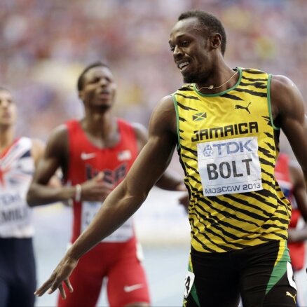 Bolts kā pirmais kļūst par trīskārtēju pasaules čempionu 200 metru sprintā