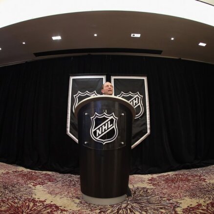 Arī spēlētāji akceptē NHL kolektīvo līgumu un oficiāli noslēdzas lokauts