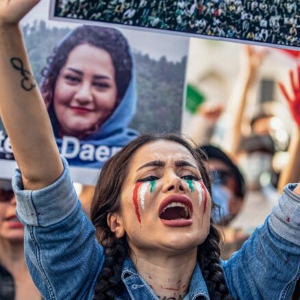 Протесты в Иране: новые аресты и смертные приговоры за убийство сторонника режима