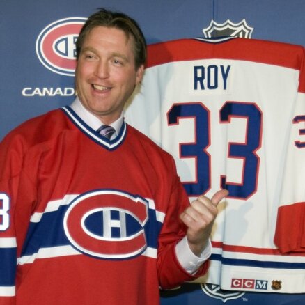 Патрик Руа начал тренерскую карьеру в НХЛ с победы и сломанной перегородки