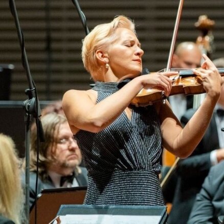 Vijolniece Vineta Sareika kļuvusi par Berlīnes filharmoniķu pirmo koncertmeistari