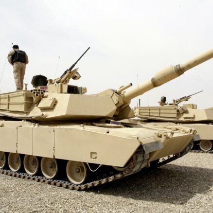 Video: ASV armijas varenais bieds - tanks 'Abrams'