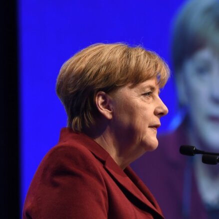Меркель удостоена премии за заслуги перед иудаизмом