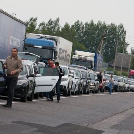 Pastiprinātā Lietuvas kravu pārbaude uz Krievijas robežas tikšot pārtraukta 10.oktobrī