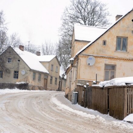 Rosina atcelt Rīgas Ebreju kopienai piederošam īpašumam noteiktos apgrūtinājumus
