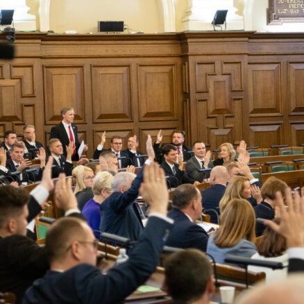 Saeima atkārtoti pauž nelokāmu atbalstu Ukrainas neatkarībai