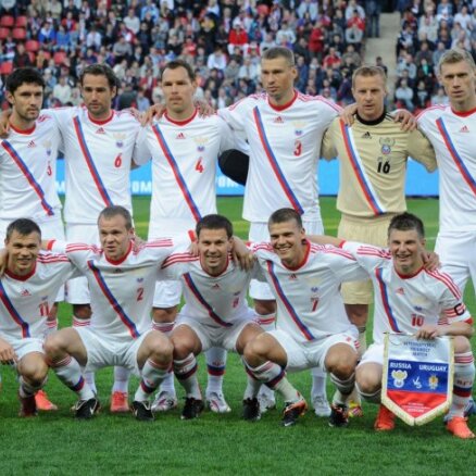 Российским футболистам выплатили премии за провальный ЕВРО-2012