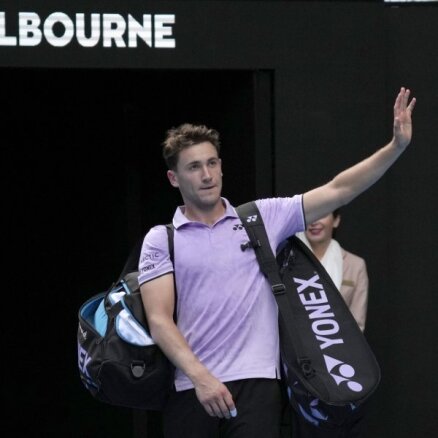 Sensācijas 'Australian Open' turpinās: zaudējumu piedzīvo otrais numurs Ruds
