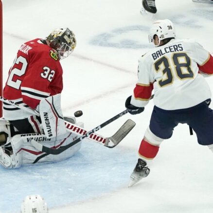 Latviešu komandām neveiksmīga nakts NHL laukumos