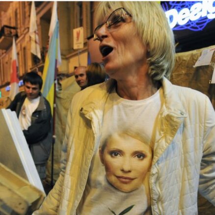 Timošenko  atbalstītāji uzsāk protestus pret viņas apcietināšanu