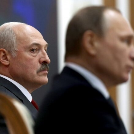 Krievija pārtraukusi naftas piegādes Baltkrievijai