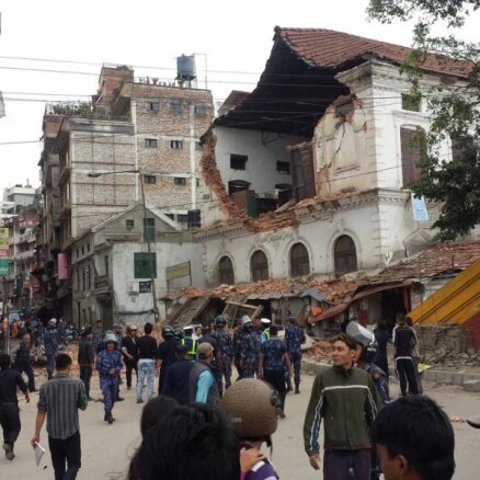'Sirds dauzījās kā traka' – latvietis par Katmandu pārdzīvoto katastrofu