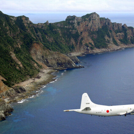 Japāna protestē, bet Ķīnas kuģi nepamet Senkaku ūdeņus