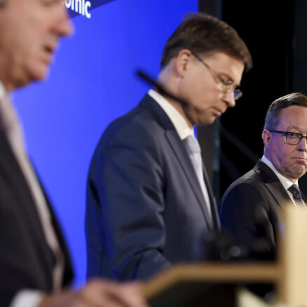 Pilnvaras pieaug – ko Dombrovskis darīs jaunajā EK amatā