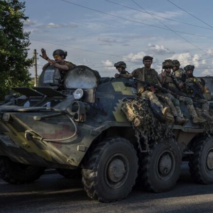 Ukrainas armijai Hersonas apgabalā izdevies atbrīvot vairāk nekā 40 apdzīvotas vietas