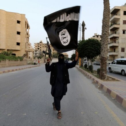 Ar 'Al Qaeda' saistīts grupējums aicina džihādistus uzbrukt ASV koalīcijas valstīm