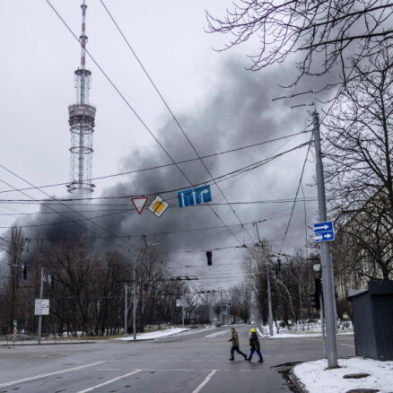 Два удара по телебашне в Киеве: есть жертвы, под ракеты попал мемориал Бабий Яр
