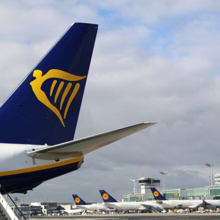 'Ryanair' pārtrauks akciju kotēšanu Londonas biržā