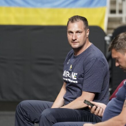Feldmanis turpinās būt Bagatska asistents darbā ar Ukrainas izlasi