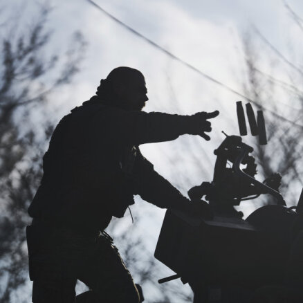 Francija un Austrālija piegādās Ukrainai artilērijas šāviņus