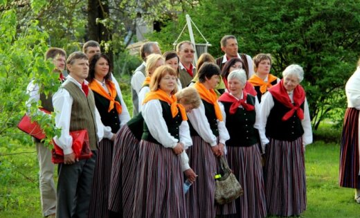 Dikļos ieskandina latviešu dziesmu svētku jubileju