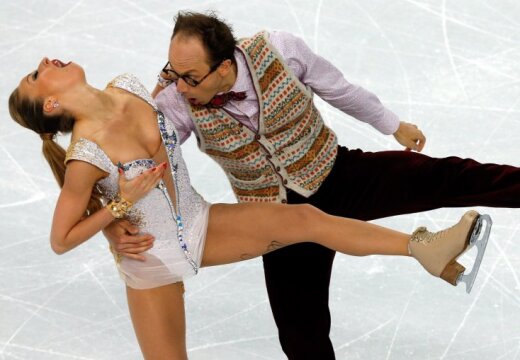 http://g4.delphi.lv/images/pix/520x360/8e8a68fd/figure-skating-44226203.jpg