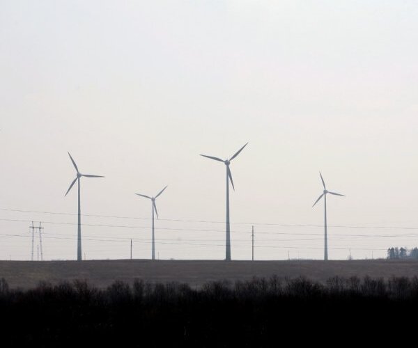 Trešā daļa Šķēlem jeb kam pārmaksājam par 'zaļo elektrību'