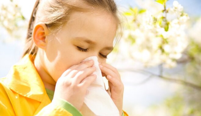 Eksperte: No mammas ir atkarīgs, vai bērns būs alerģisks