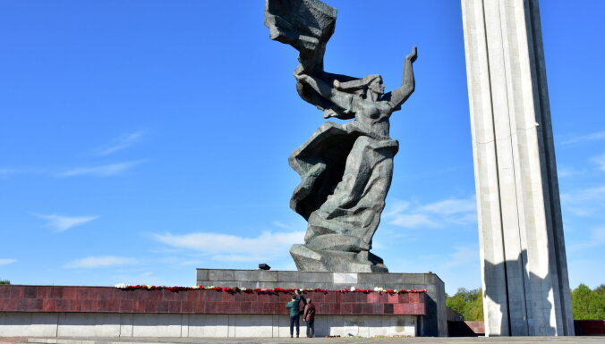 Эклонс: серьезно готовимся, чтобы не допустить беспорядков при сносе памятника в Пардаугаве