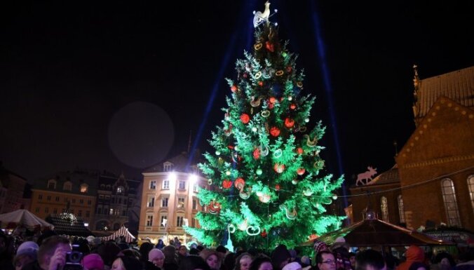 Ziemassvētku pasākumu ceļvedis Rīgā: svētku koncerti, andele tirdziņos un sportiskas aktivitātes