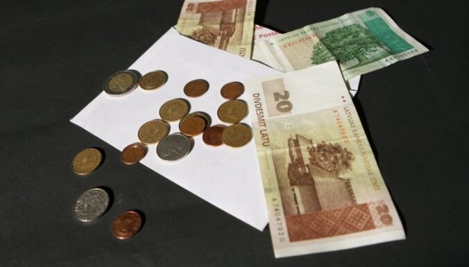 Vairāk nekā 20 cilvēki valstij atzinušies 589 000 latu nelegālā saņemšanā