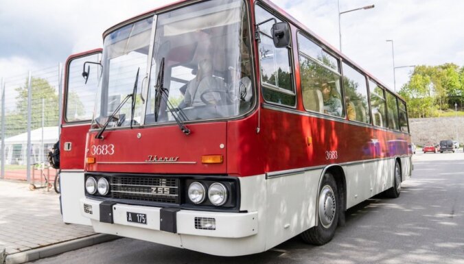 ФОТО. Поездка на ретро-автобусе — "Икарусе" 79-го года. Стоит ли это того?