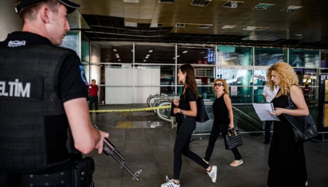 В Турции арестованы 13 обвиняемых в организации теракта в аэропорту
