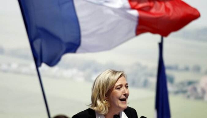 Lepēnas uzvara EP vēlēšanās 'satricina' Franciju