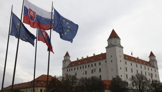 Сильнее всего война в Украине ударила по экономике Словакии. ВВП будет расти медленнее и у Латвии