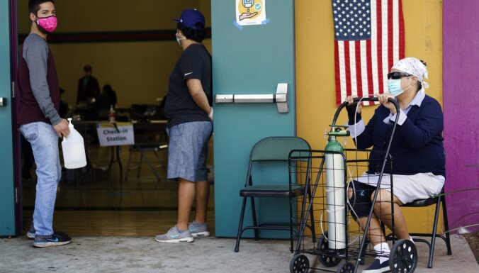 Foto: ASV vēlēšanu epicentrā – kā vēlētāji izvēlas nākamo prezidentu