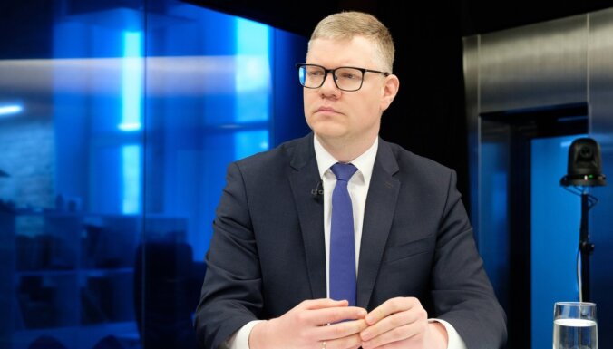 Кирсис: на демонтаж памятника в Пардаугаве — до нескольких миллионов евро